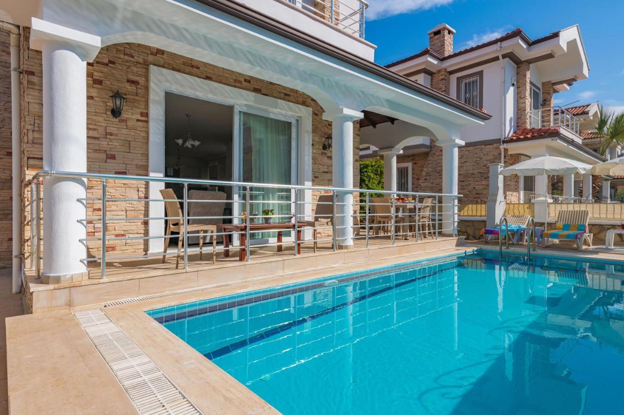 Villa Yasam Park - Luxury 8 Person - Fethiye Calis Beach 90Mt Экстерьер фото